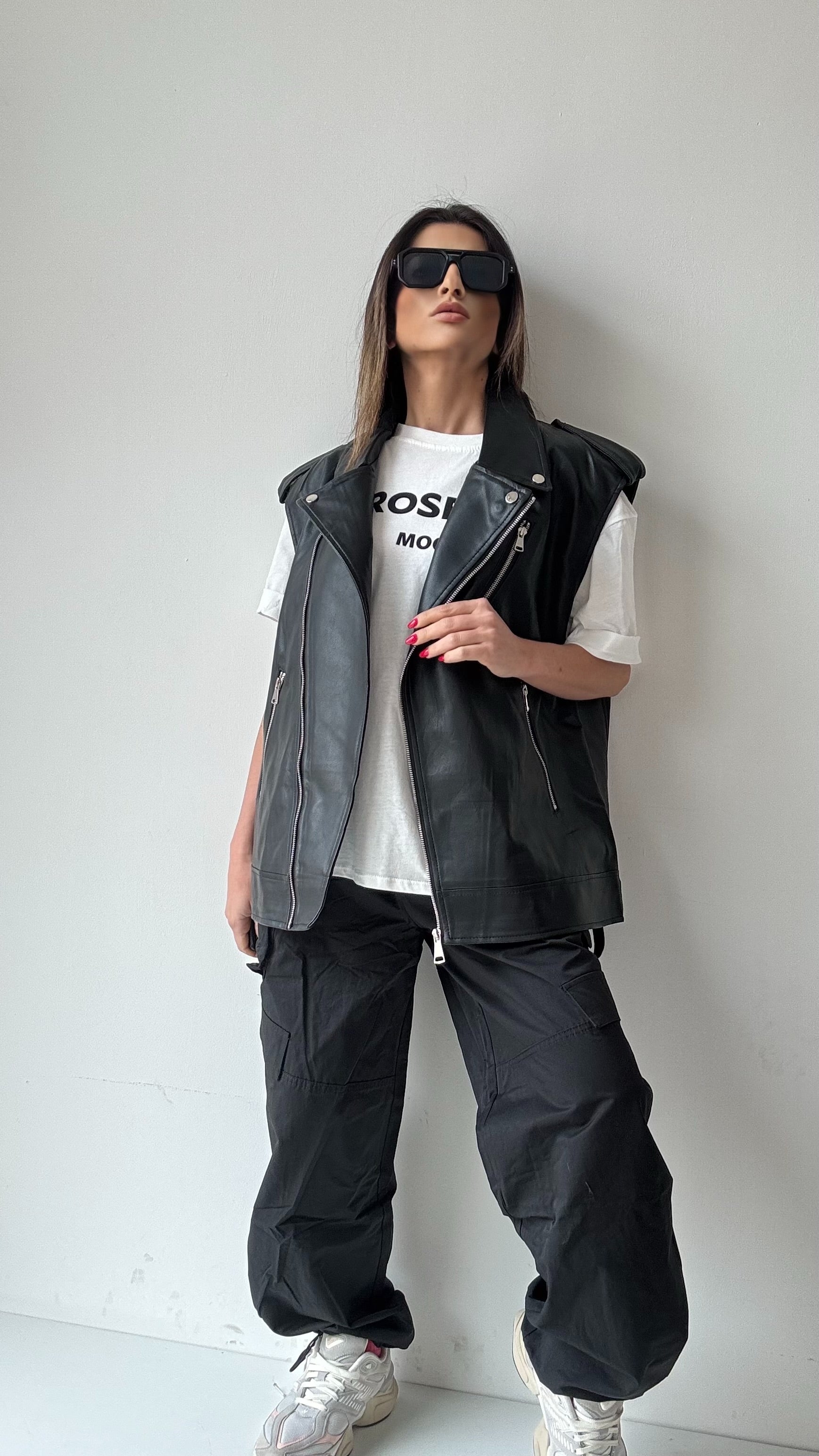 PANTALONE CON TASCONI NERO 1452