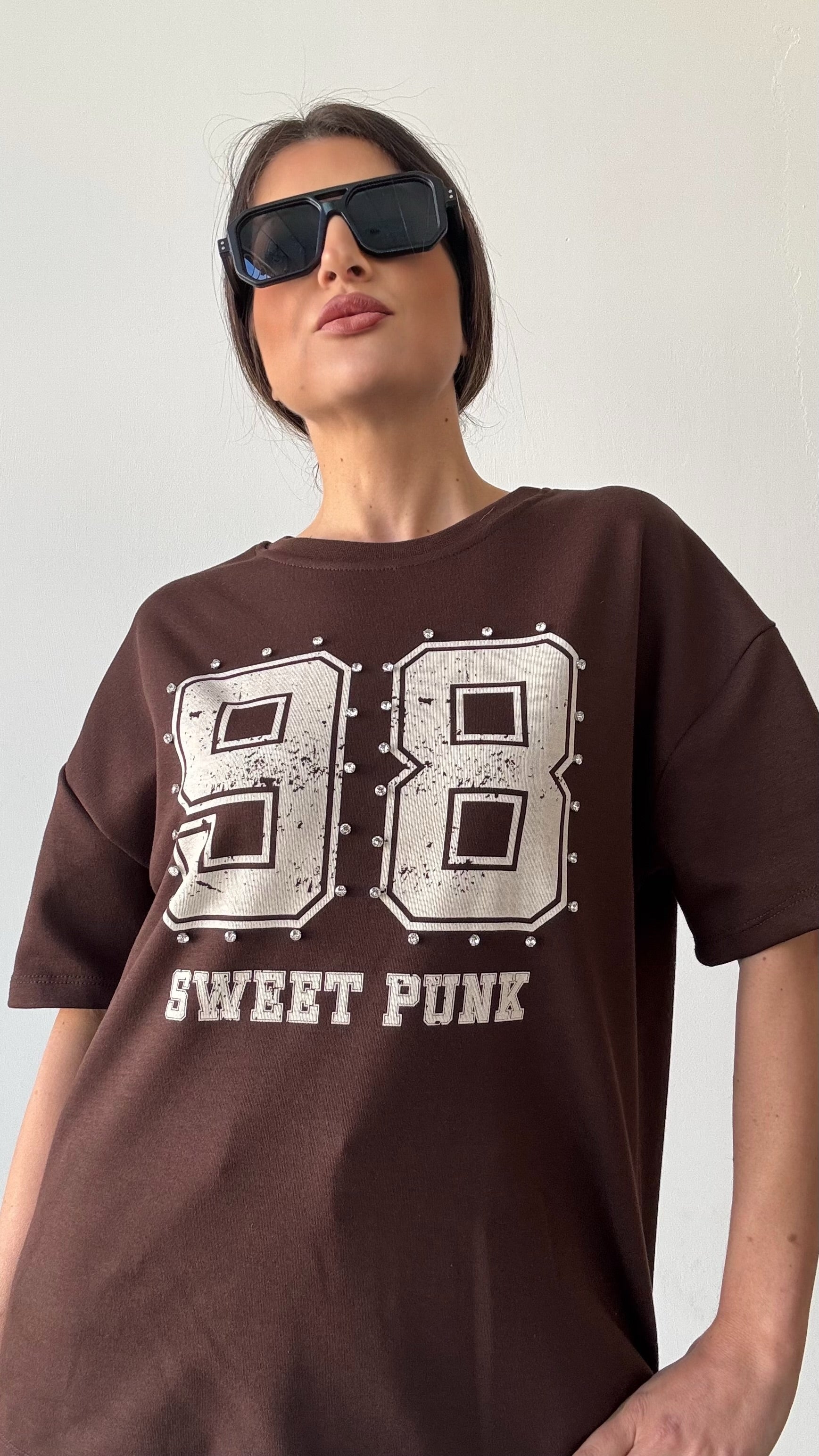 MAGLIA T SHIRT MARRONE SWEET PUNK BY LUMINA