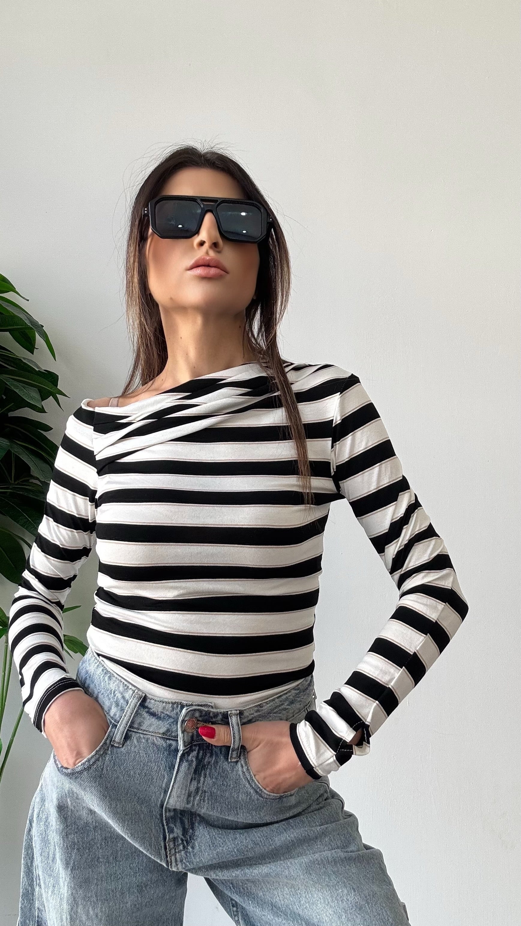 MAGLIA KIM A RIGHE NERA