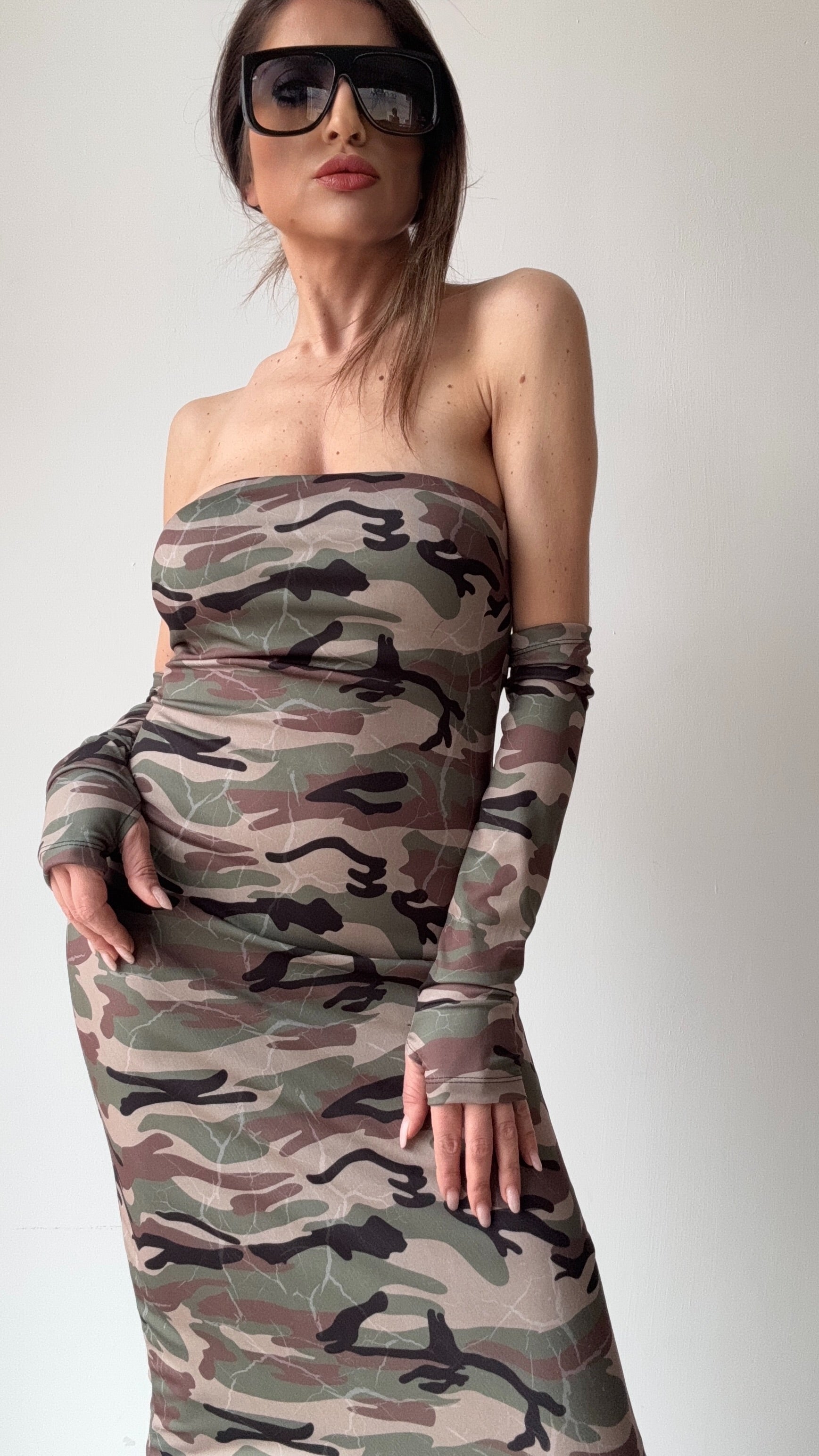 ABITO MILITARE KARIN CON MANICOTTI 635