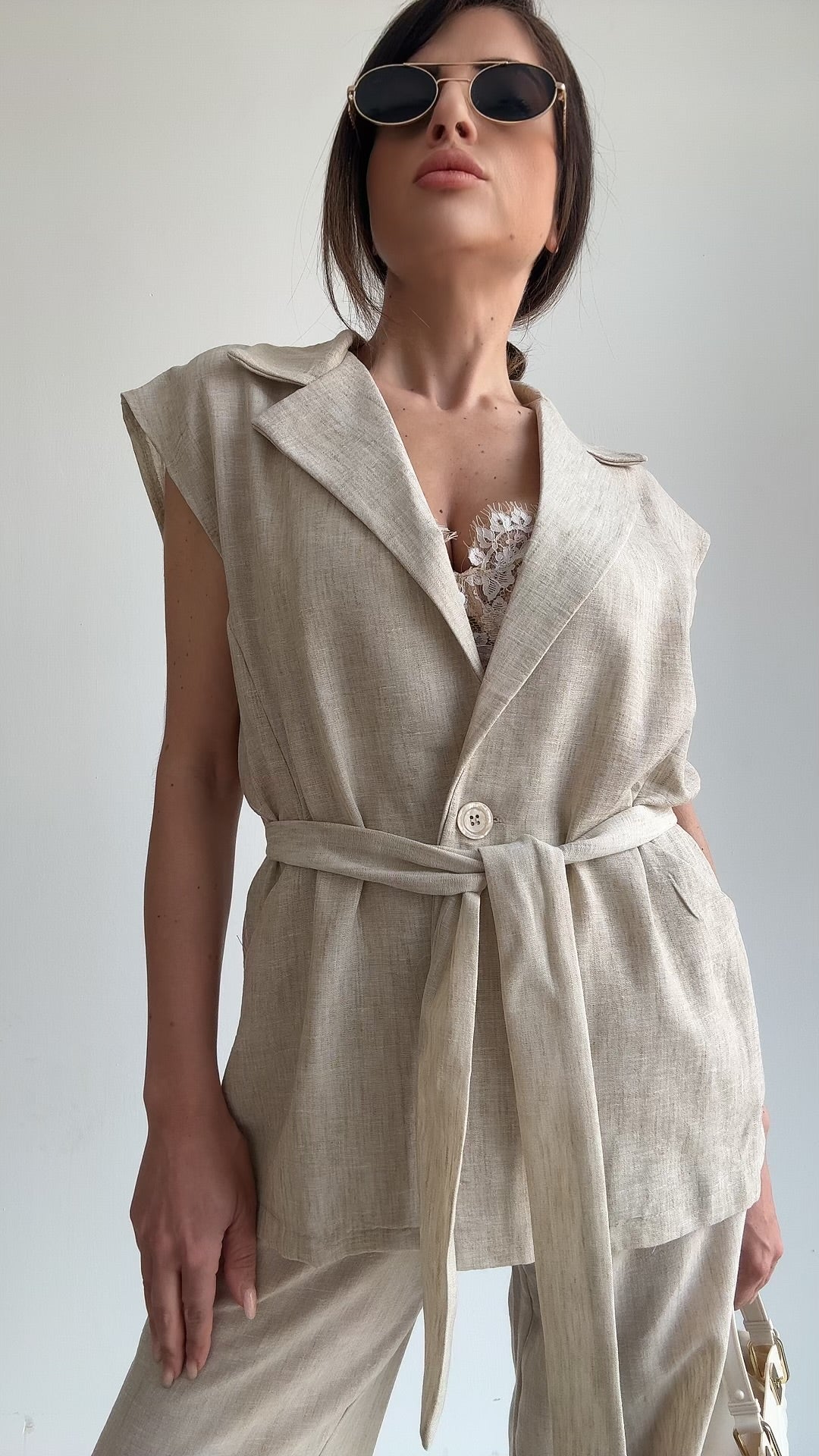 TAILLEUR CON GILET IN “LINO” BEIGE